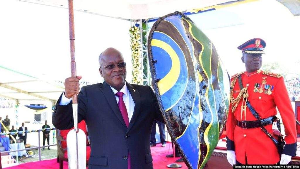 Investiture de John Magufuli