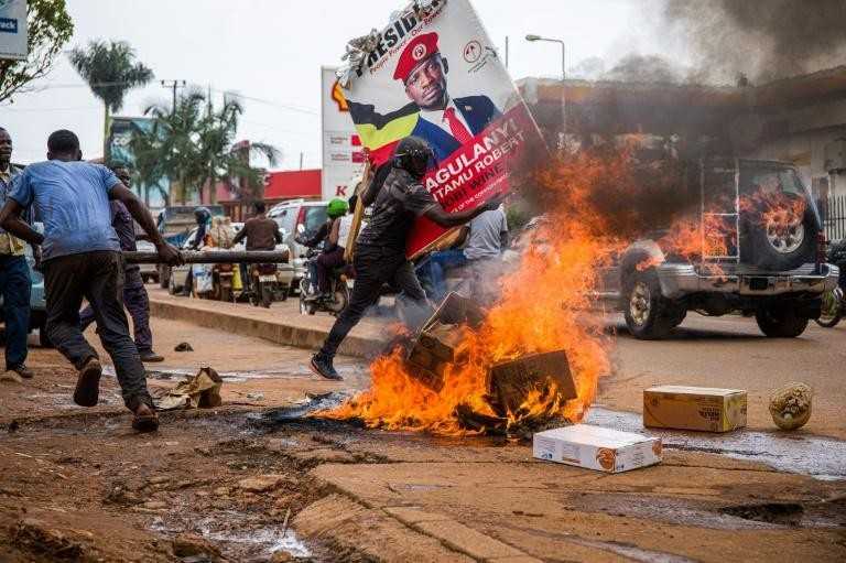 Ouganda : manifestations à Kampala après l'arrestation de Bobi Wine