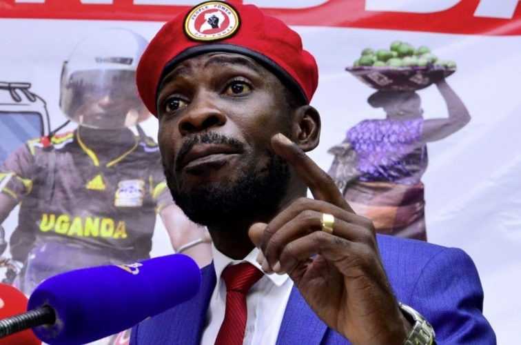 Ouganda : Bobi Wine qualifie de « plaisanterie » les premiers résultats