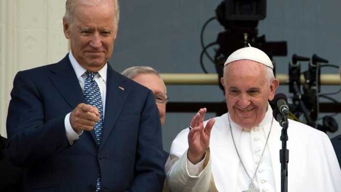 Joe Biden et le Pape François