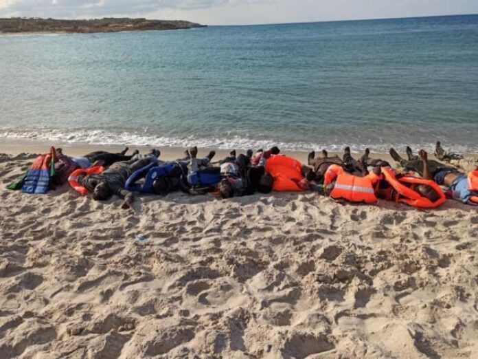 migration-irreguliere-pres-de-100-morts-dans-plusieurs-naufrages-au-large-de-la-libye