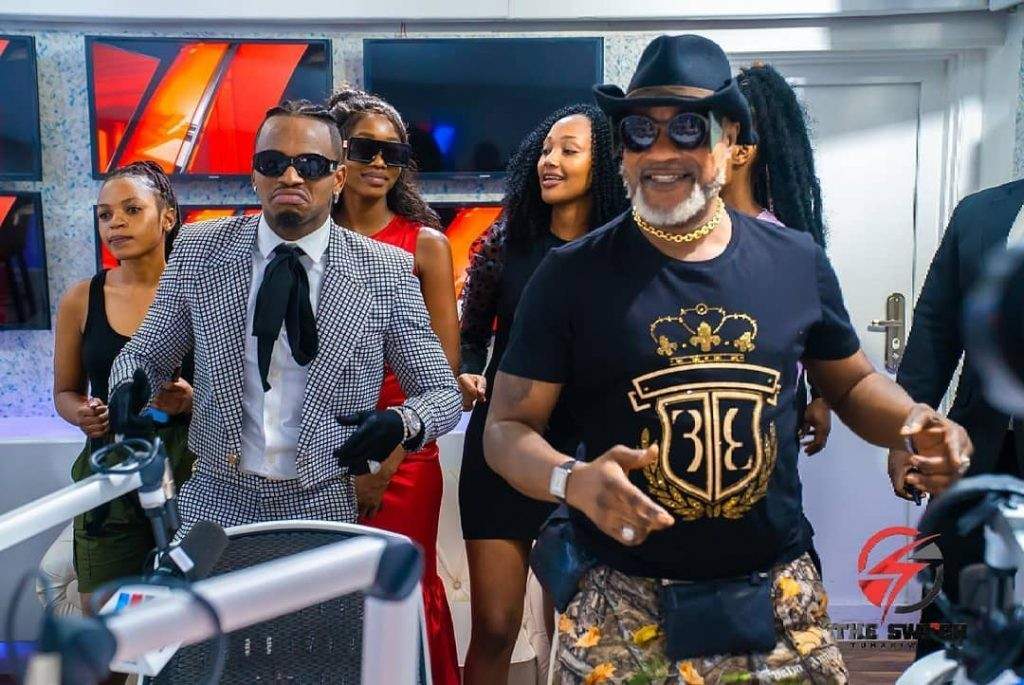 Diamond Platnumz et Koffi Olomide Wasafi Radio 1024x685