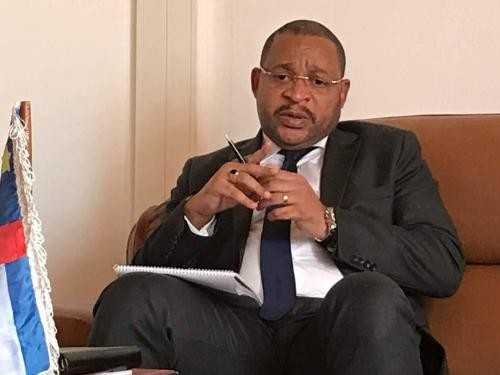 Centrafrique : 6 candidats en course, Bokassa se retire