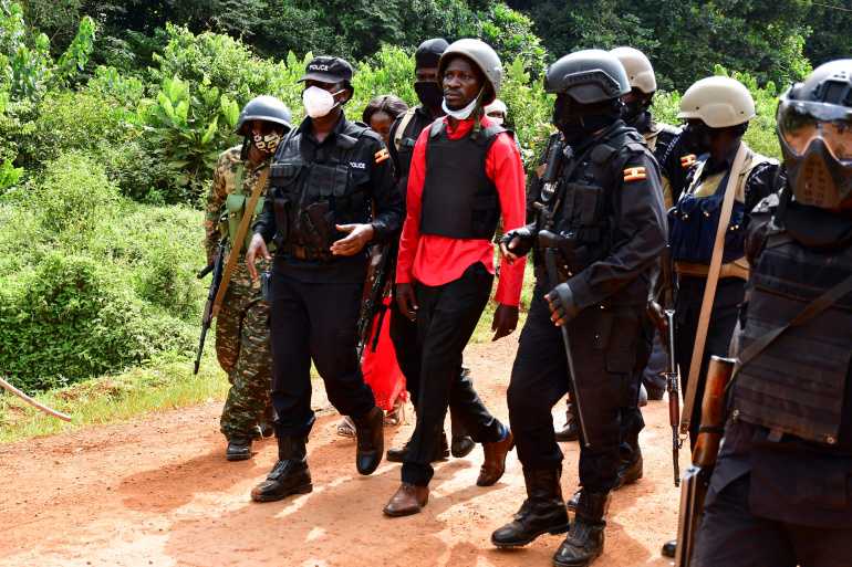 La police ougandaise arrête ànouveau Bobi Wine