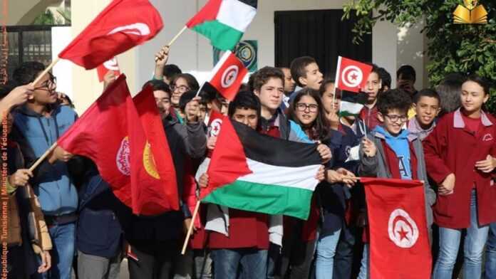 Les tunisiens soutiennent la Palestine