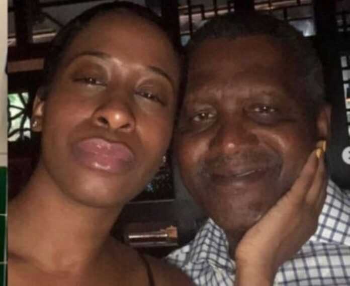 bea-lewis-affiche-l-intimite-de-dangote