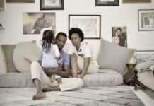 Ouganda : la petite nièce de 18 mois de Bobi Wine enfin évacuée Ouganda : la petite nièce de 18 mois de Bobi Wine enfin évacuée