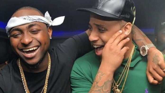 Davido et B-Red