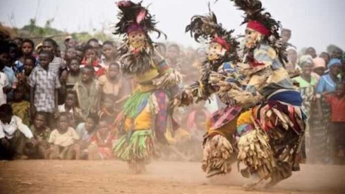 danseurs traditionnels (Bénin)