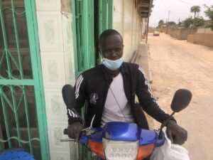 Jules Ndione, conducteur de moto-taxi