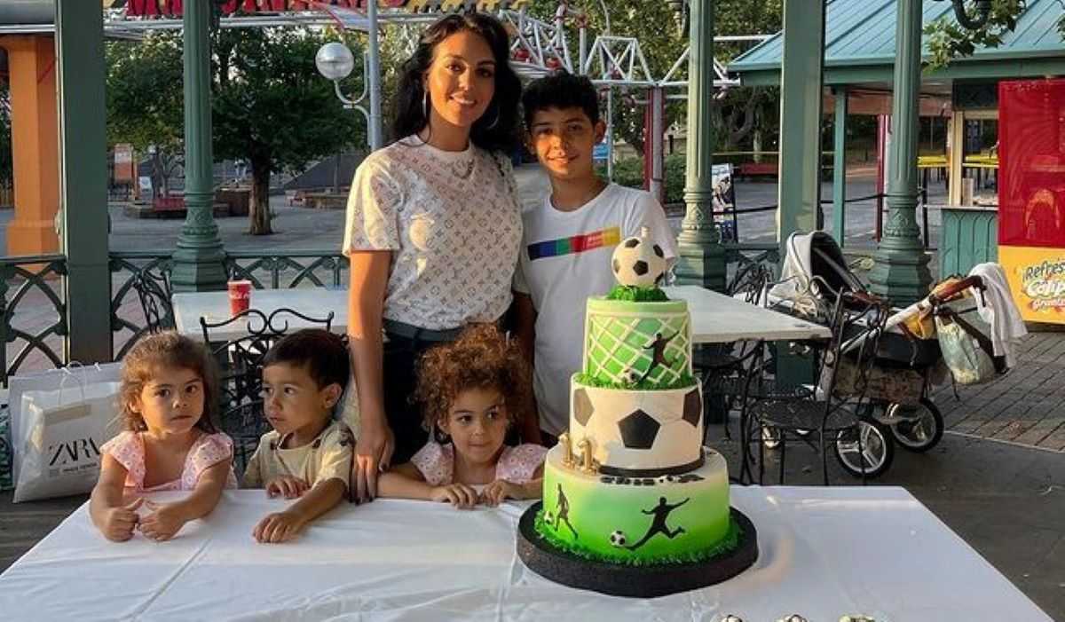 Cristiano Ronaldo Jr A 11 Ans Cr7 Et Geo Fiers Parents
