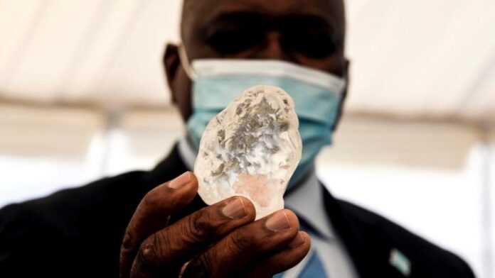 Le Président botswanais et le diamant