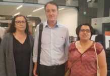 Pascal Torre dénonce le « cynisme du pouvoir marocain  » Pascal Torre (centre)