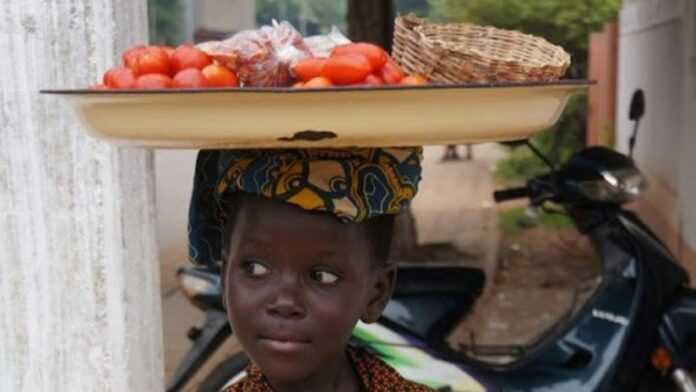 Cameroun enfant commerce