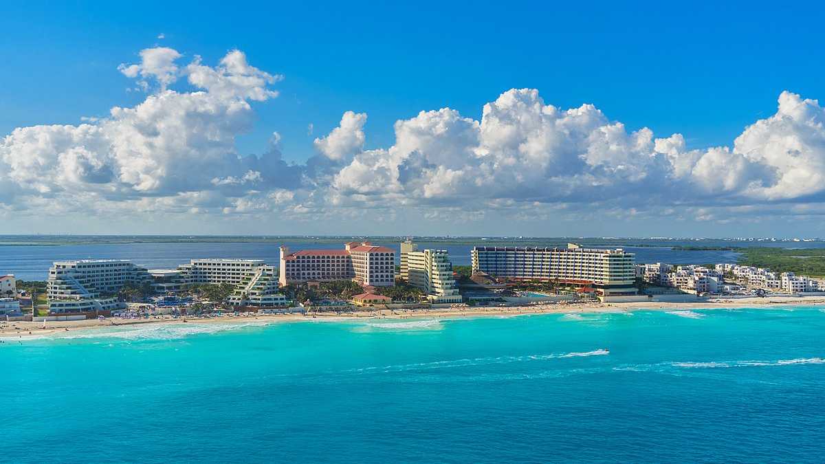 Vue aérienne de Cancùn