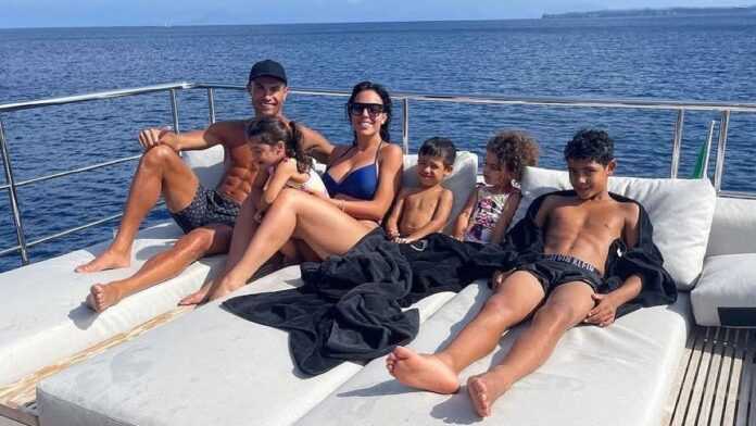 Ronaldo en vacances avec sa famille