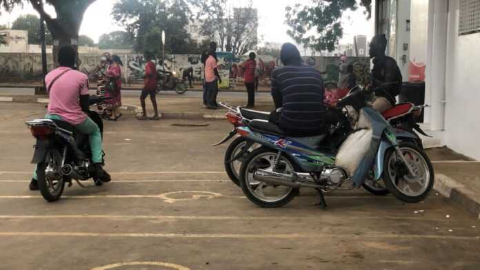 Conducteur de moto 