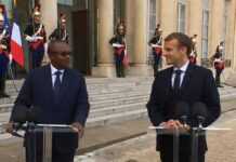 Umaro Sissoco Emballo de Guinée-Bissau et Emmanuel Macron de France (16 oct 21)