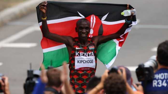 Eliud Kipchoge (19 nov 21)