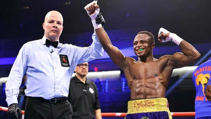 Isaac Dogboe bat Christopher Diaz (22 nov 21)