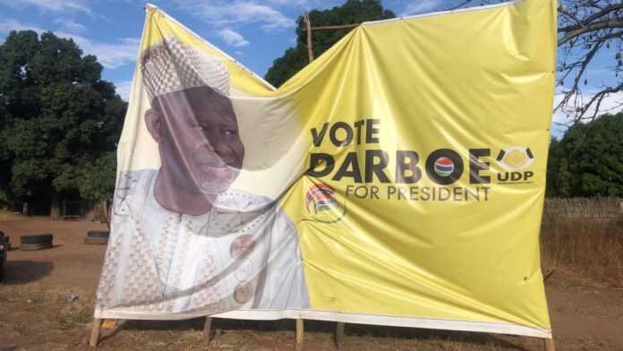 Affiche de campagne de l'opposant gambien, Ousainou Darboe