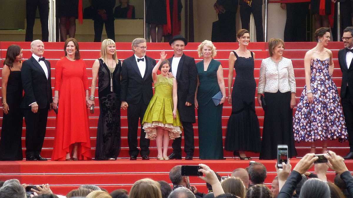 Montée des marches du Festival de Cannes 2012 avec Steven Spielberg