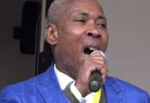 Le chanteur camerounais, Nkodo Sitony