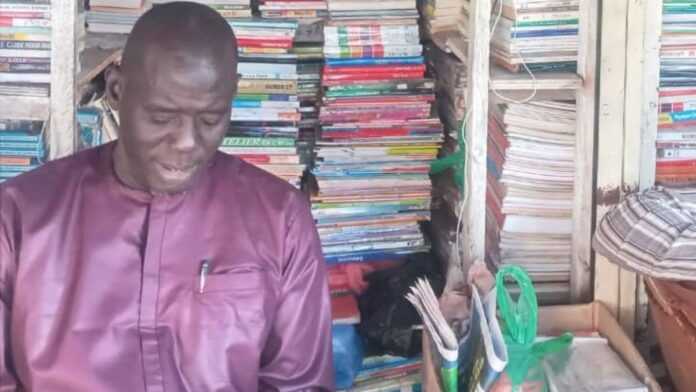 Saliou Diop, bouquiniste