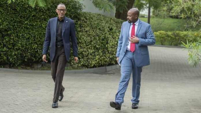 Paul Kagame et Muhoozi Kainerugaba