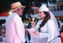 Alpha Blondy et sa femme Aelyssa Darragi