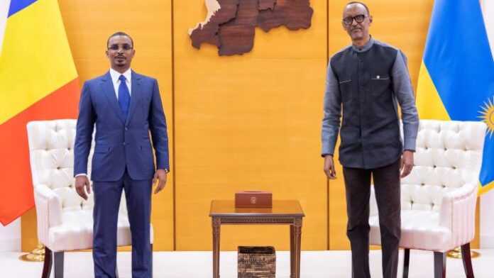 Mahamat Deby et Paul Kagame