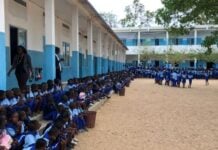 Saint-Louis inondée : la rentrée reportée au Sénégal, un scénario qui se répète depuis dix ans Une école au Sénégal