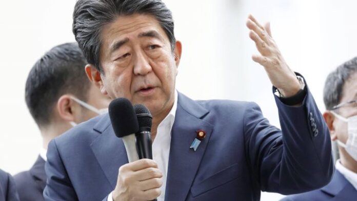 Shinzo Abe, Japon