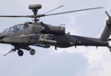 Un hélicoptère Apache