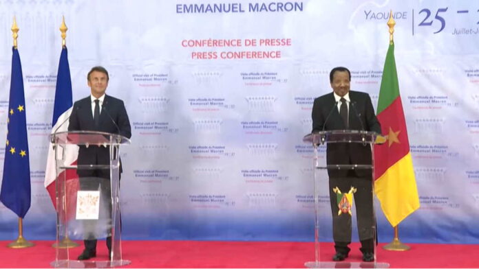 Emmanuel Macron et Paul Biya