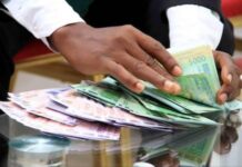 Des billets de banque