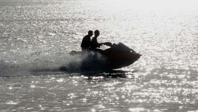 Jet-ski