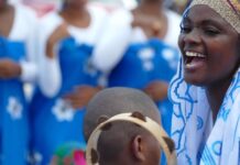 «Les rythmes de la transe» : entre Afrique et Océan Indien, les voyages musicaux de Christine Coulange «Les rythmes de la transe» : entre Afrique et Océan Indien, les voyages musicaux de Christine Coulange