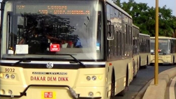 Des bus de transport urbain Dakar Dem Dikk