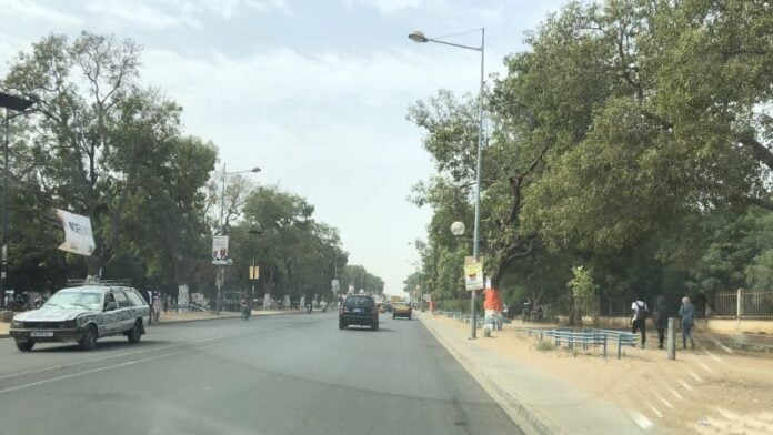 thies-ok Vue de l'Avenue Caen