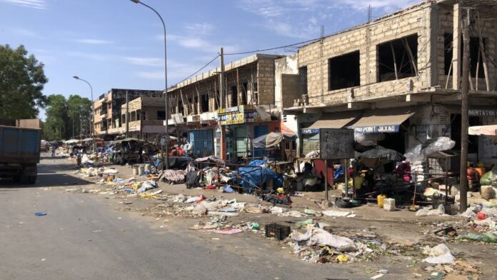 Ordures au marché central