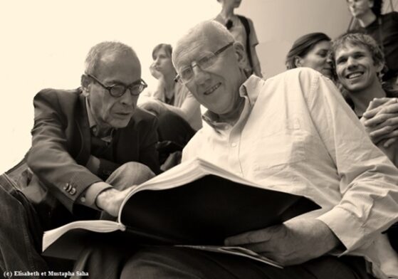 Mustapha Saha et le Père Christian Delorme, initiateur de la Marche pour l’égalité de 1983