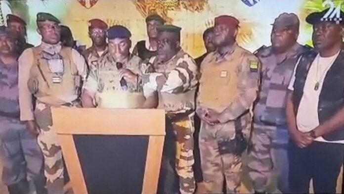 Les militaires putschistes au Gabon