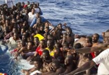 Des migrants sénégalais en détresse
