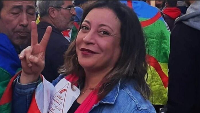 Amira Bouraoui, opposante algérienne