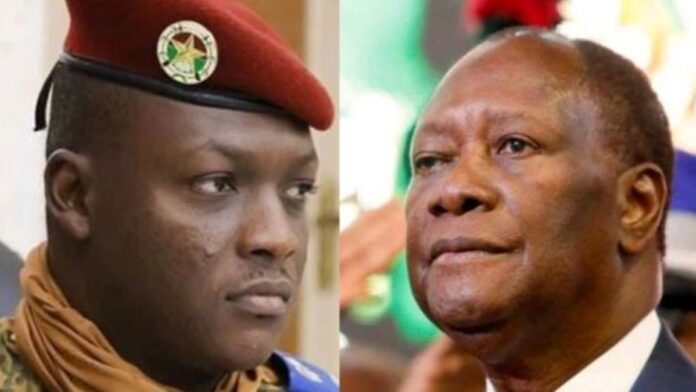 Le capitaine Ibrahim Traoré et le Président Alassane Ouattara