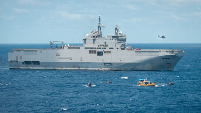 Le Mistral et le bateau de peche Le Mistral et le bateau de pêche