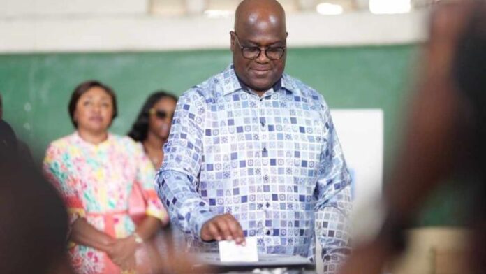 Félix Tshisekedi, accomplissant son devoir civique