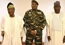 Nicéphore Soglo et Boni Yayi aux côtés de Abdourahamane Tiani