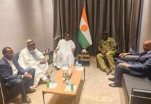 Nicéphore Soglo et Boni Yayi reçus par le ministre nigérien de l'Intérieur et le directeur de cabinet du général Tiani